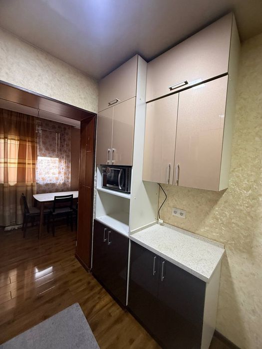 Продается своя квартира. Хамза.