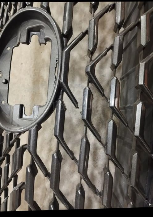 Решетка от Lexus 350 rx 2023