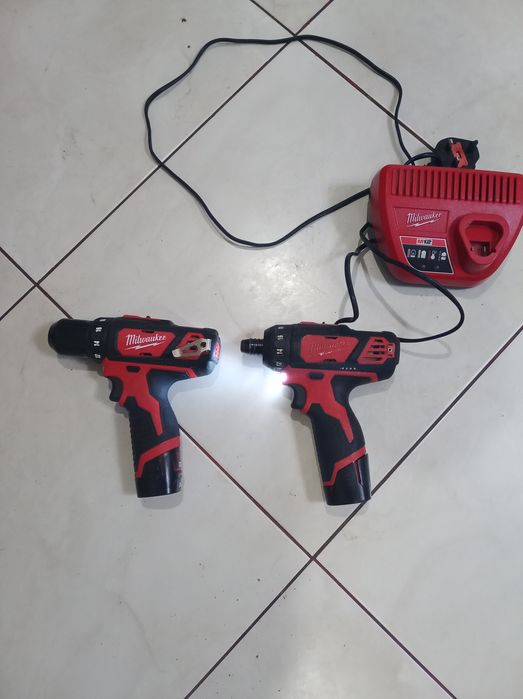 Set 2 scule Milwaukee 12v