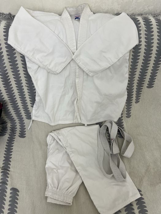 Кимано на рост 160, цена 4000