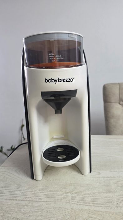 Expressor lapte praf Baby Brezza