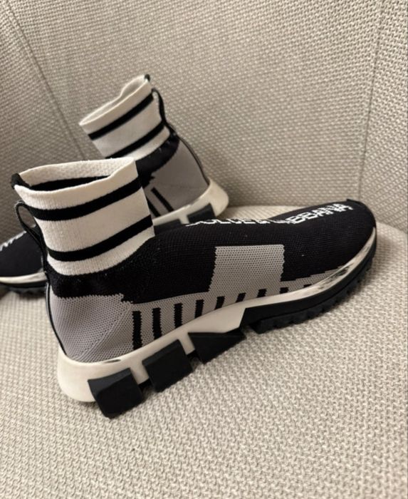 Vand adidaşi Dolce&Gabbana