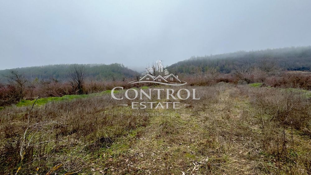 Парцел в Велико Търново, област-гр.Дебелец площ 1095 цена 52000