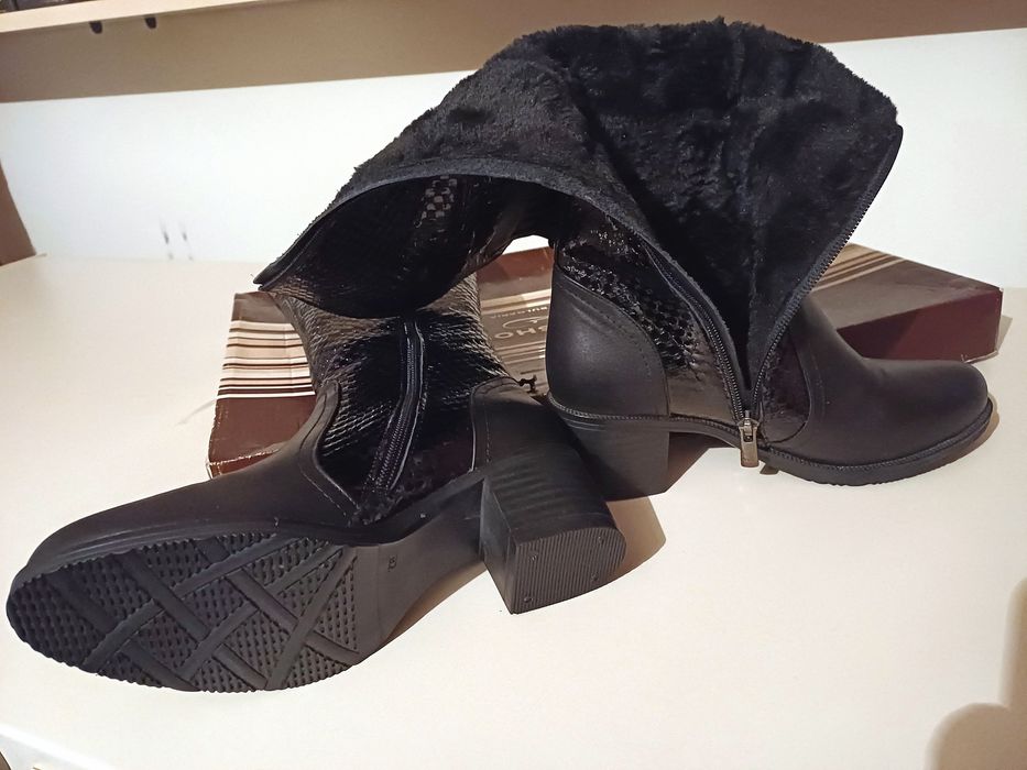 Дамски ботуши и боти