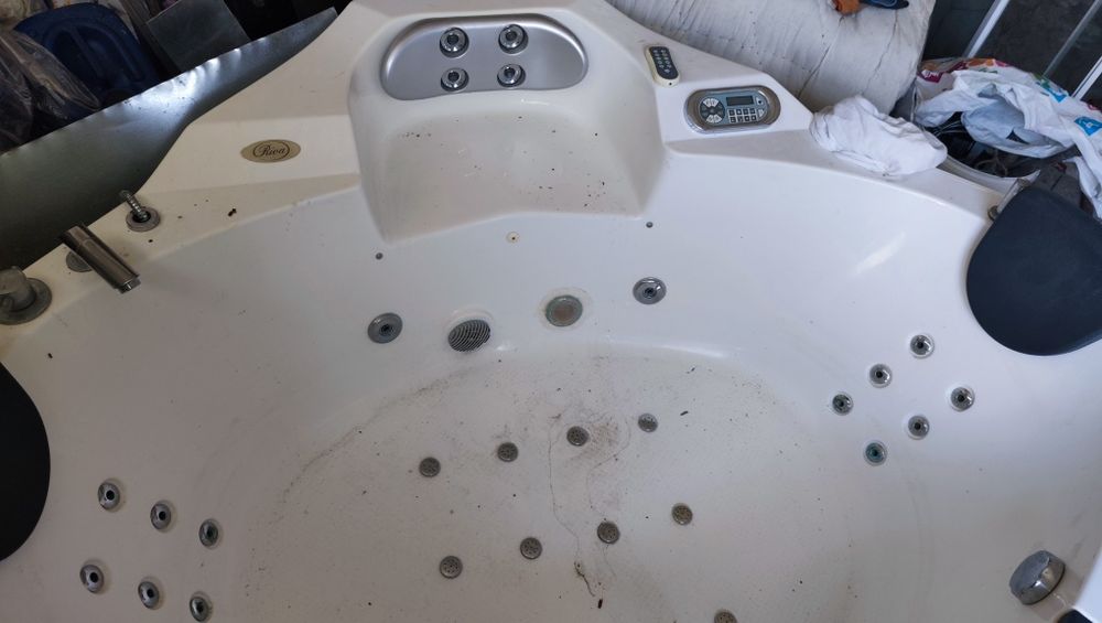 Джакузи за двама с подгряване до 40 градуса