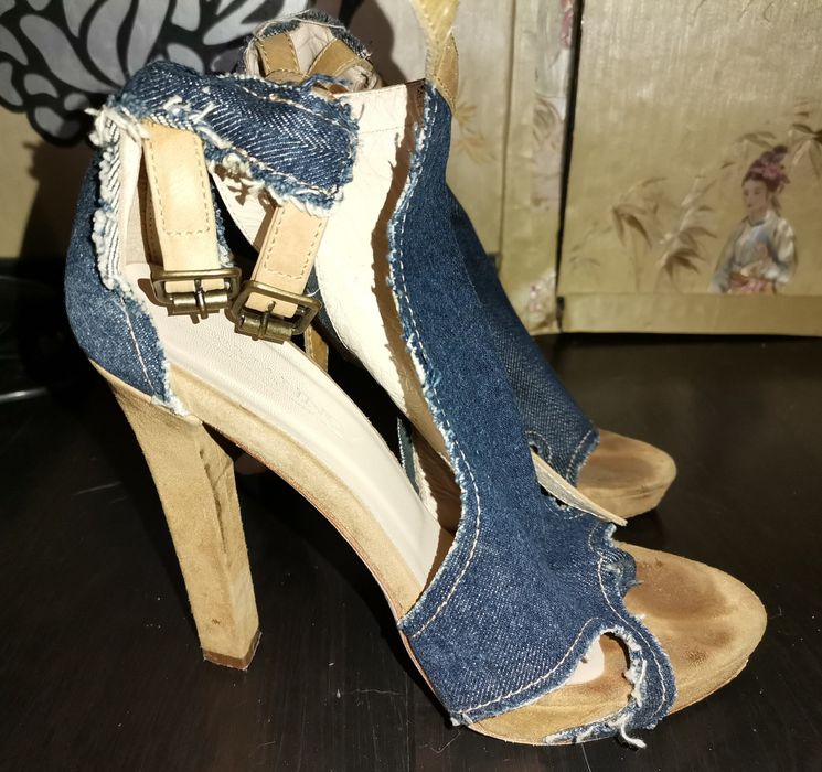 Оригинални обувки на ermanno scervino