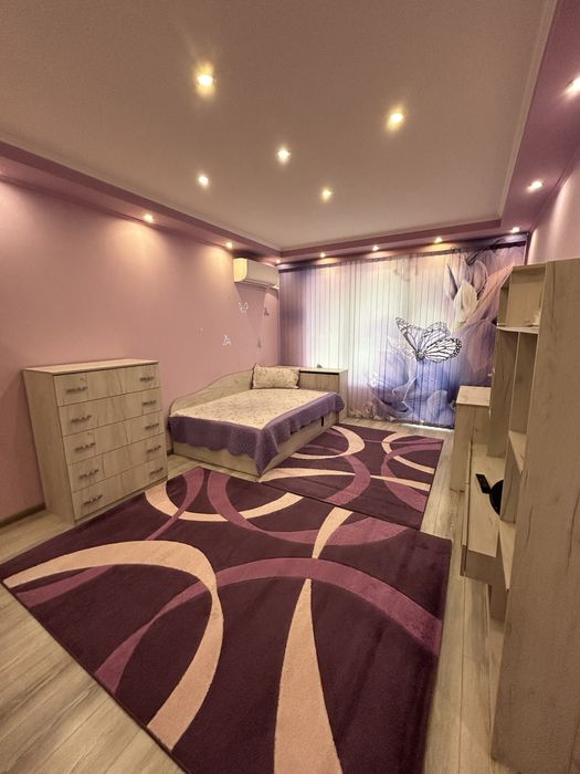 Дава се под наем Тристаен апартамент в Пазарджик, Идеален център - 100 кв.м за 280.5 € - Снимка #2