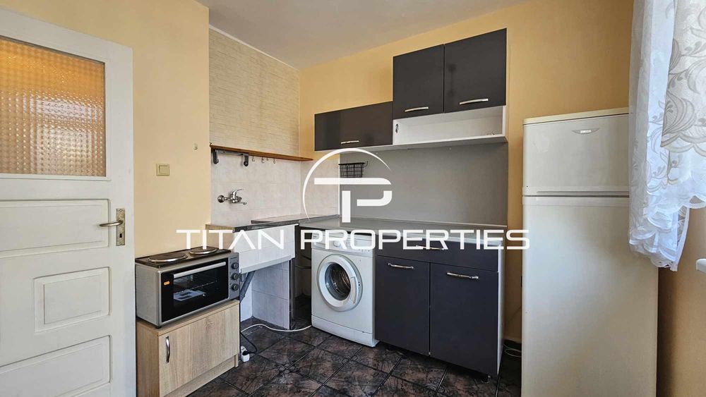 Дава се под наем Двустаен апартамент в Варна, Център - 60 кв.м за 375 € - Снимка #4