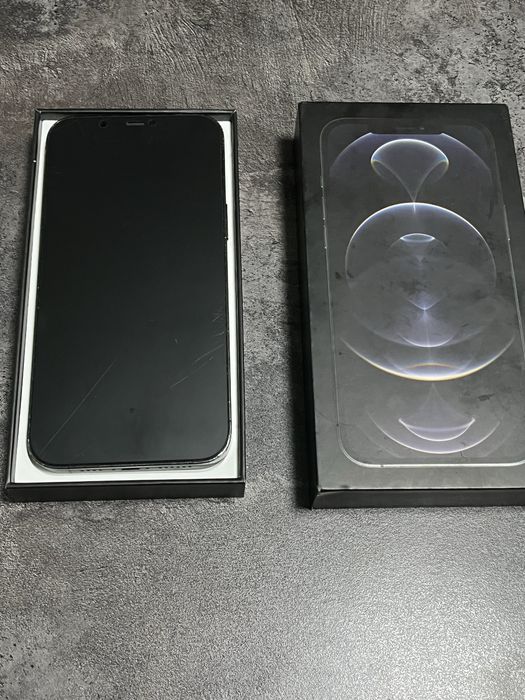 Продам iphone 12Pro Max