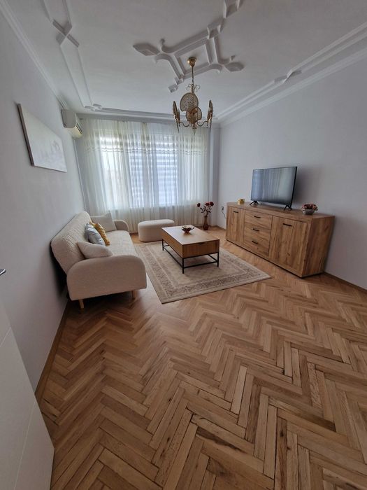 Дава се под наем Двустаен апартамент в Варна, м-т Сотира - 63 кв.м за 498.27 € - Снимка #1