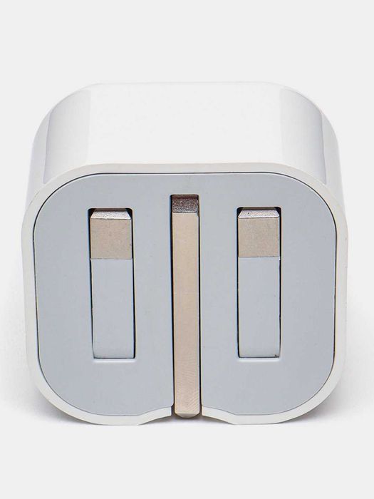 iPhone uchun 20W tezkor quvvatlagich / Zaryadka USB-C (Yangi). 3 PIN