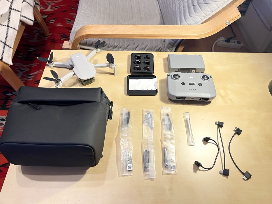 Дрон DJI Mini 4K  Fly More гаранция Care refresh