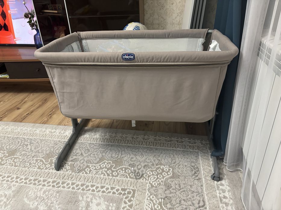 Детская кроватка chicco б/у