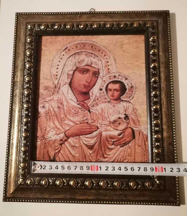 Красива икона на Богородица (Дева Мария)