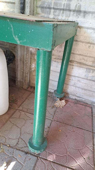 Banc de lucru masiv din fier