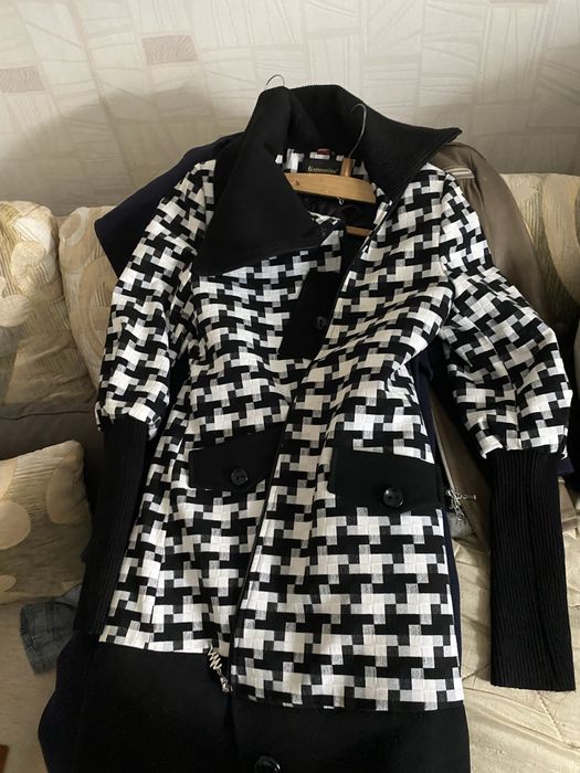 Продается Пальто, дубленки, куртки, шапки