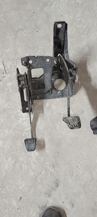 Педальный узел в сборе на Lada Granta