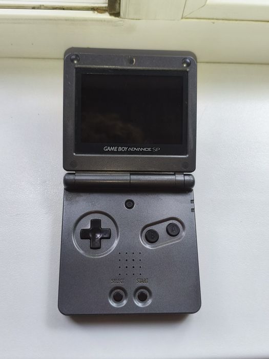 Game boy ique. .
