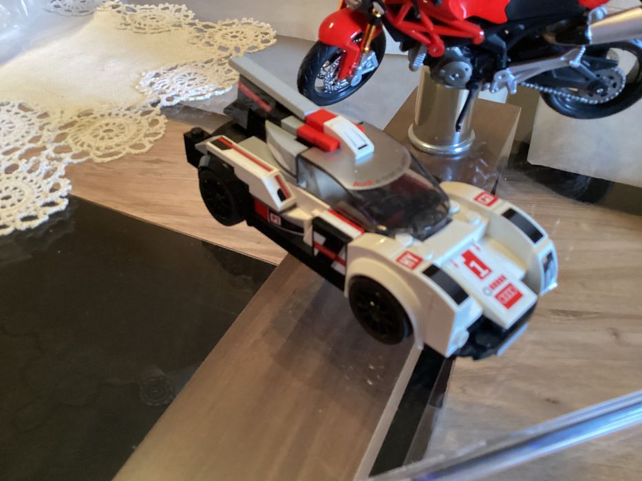 Мотор Ducati ,Лего кола ,Сет с колички