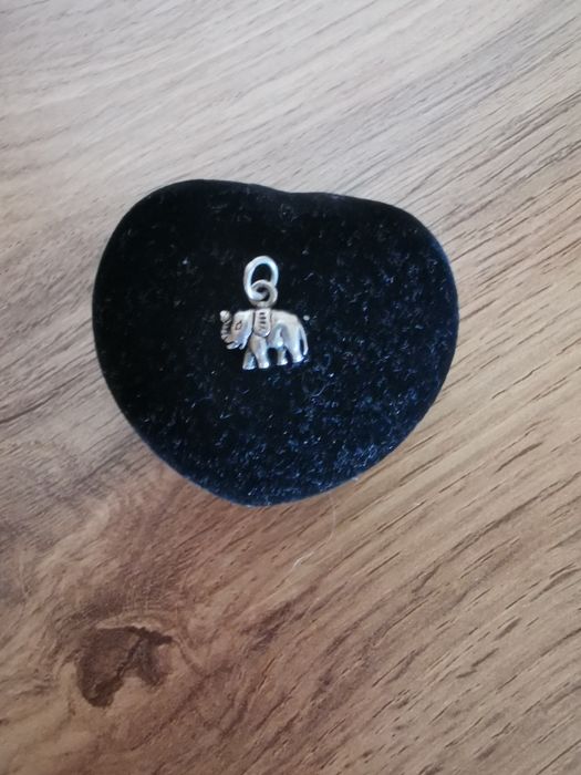 Серебрянные  изделия