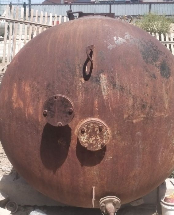 Емкость толстостенная