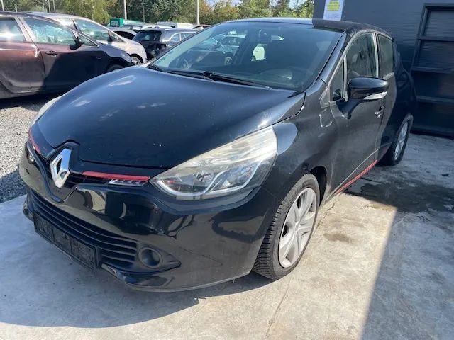 Dezmembrez Renault Clio 4 2015 1.2 benzina