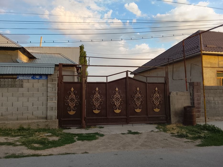 Продаю дом 10 сотык