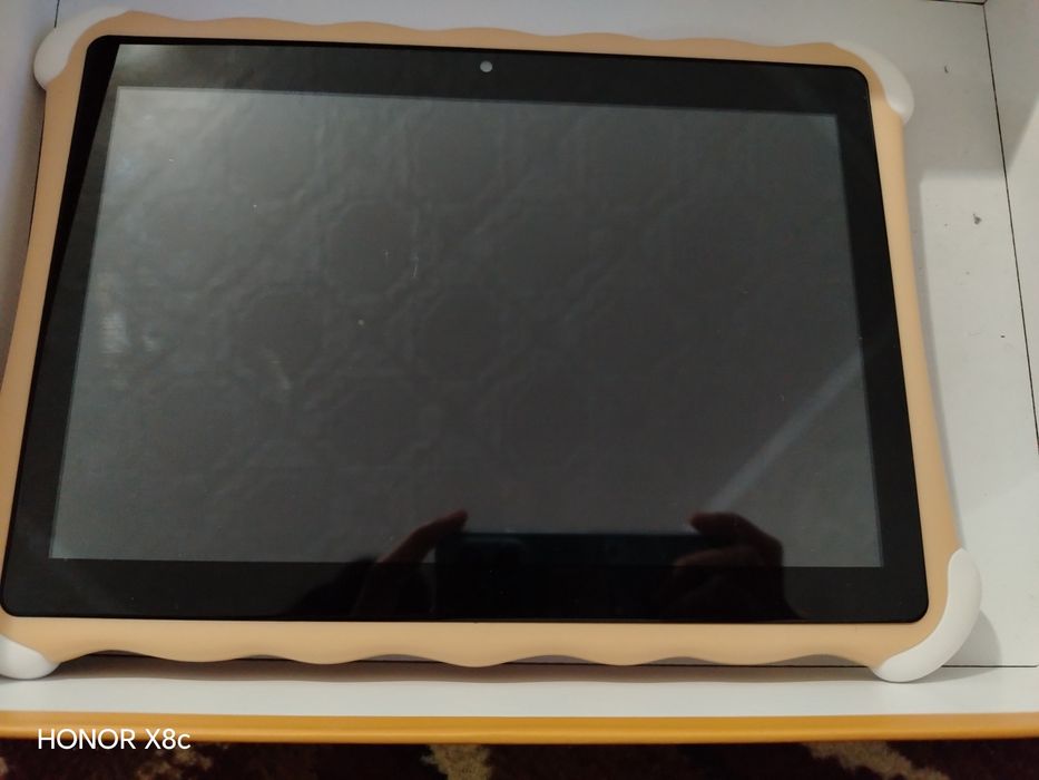 Планшет детский сотилади.