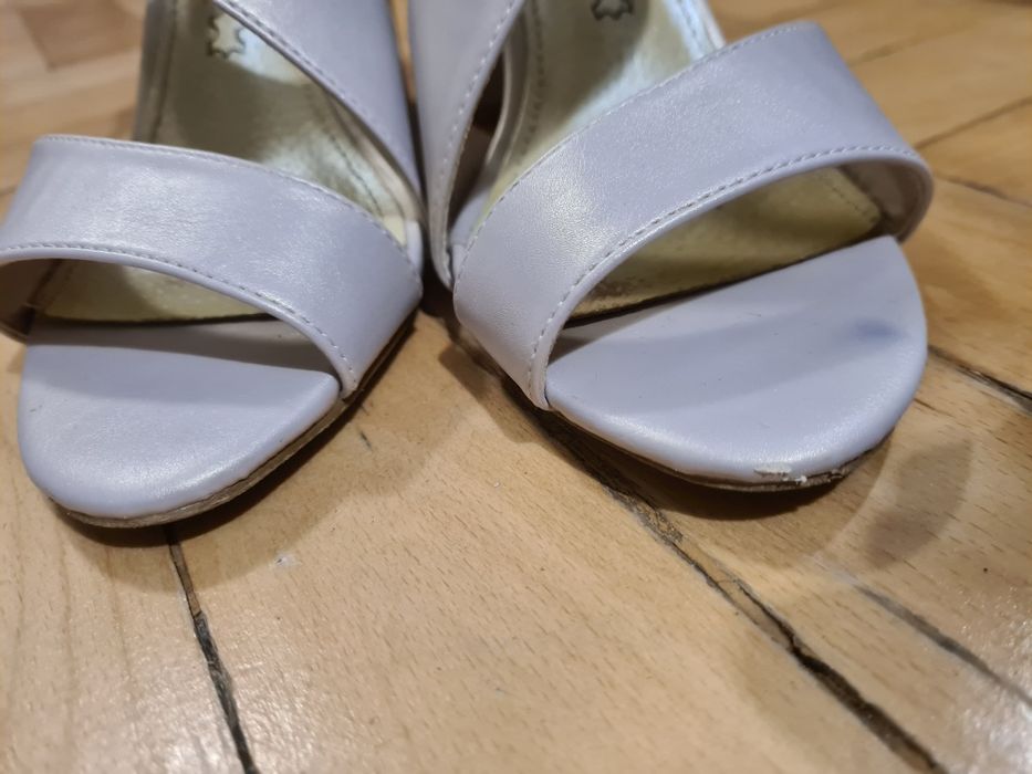 Sandale de piele cu toc