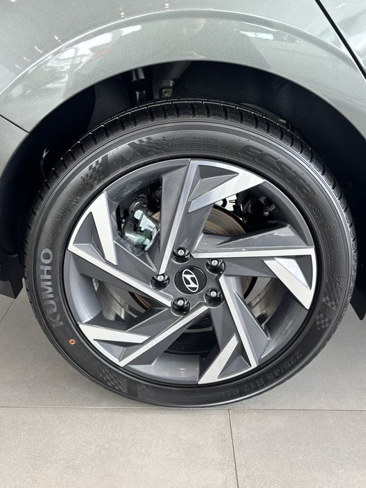 Продам диски с резиной 225/45/17