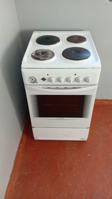 Электроплита 4 камфорная