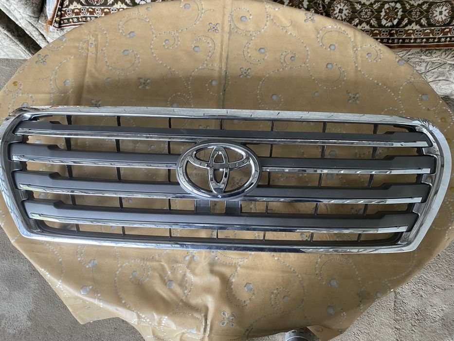 Решетка радиатора ланд крузер 200