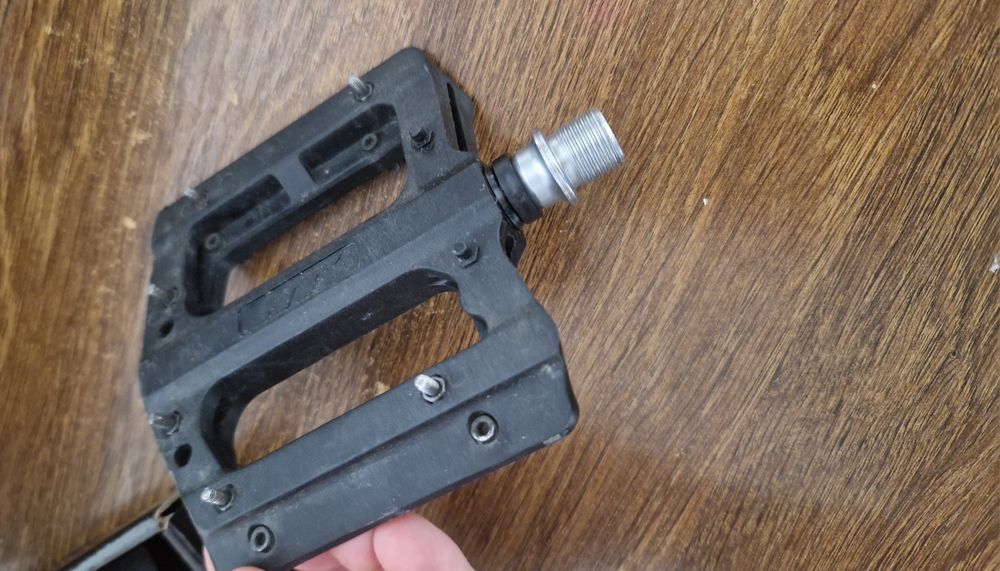 Pedale downhill ht flat