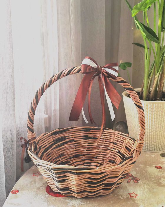 Круглая корзина подарочная
