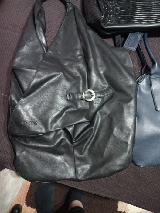 Vând 3 genti dama, modele foarte frumoase! Prețul este pentru toate 3