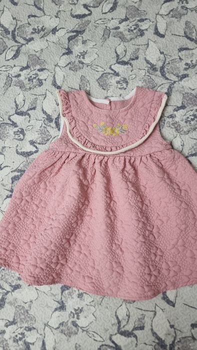 Платье на девочку