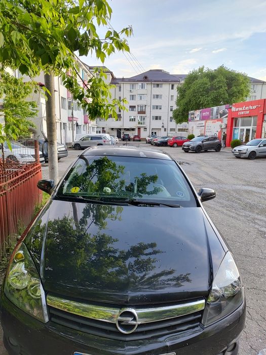 Vând - schimb Opel Astra H GTC 1.9 Diesel 2008