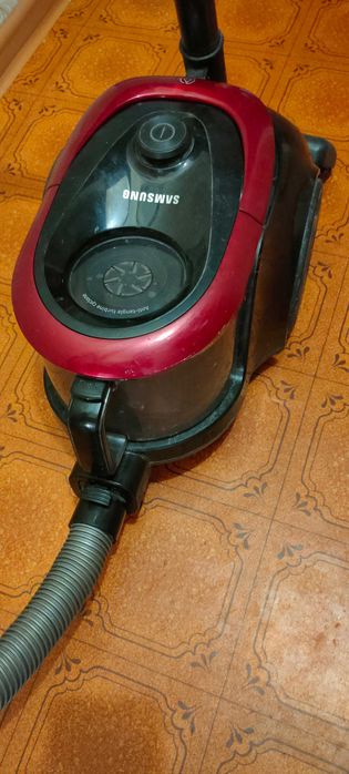 Продам пылесос Samsung