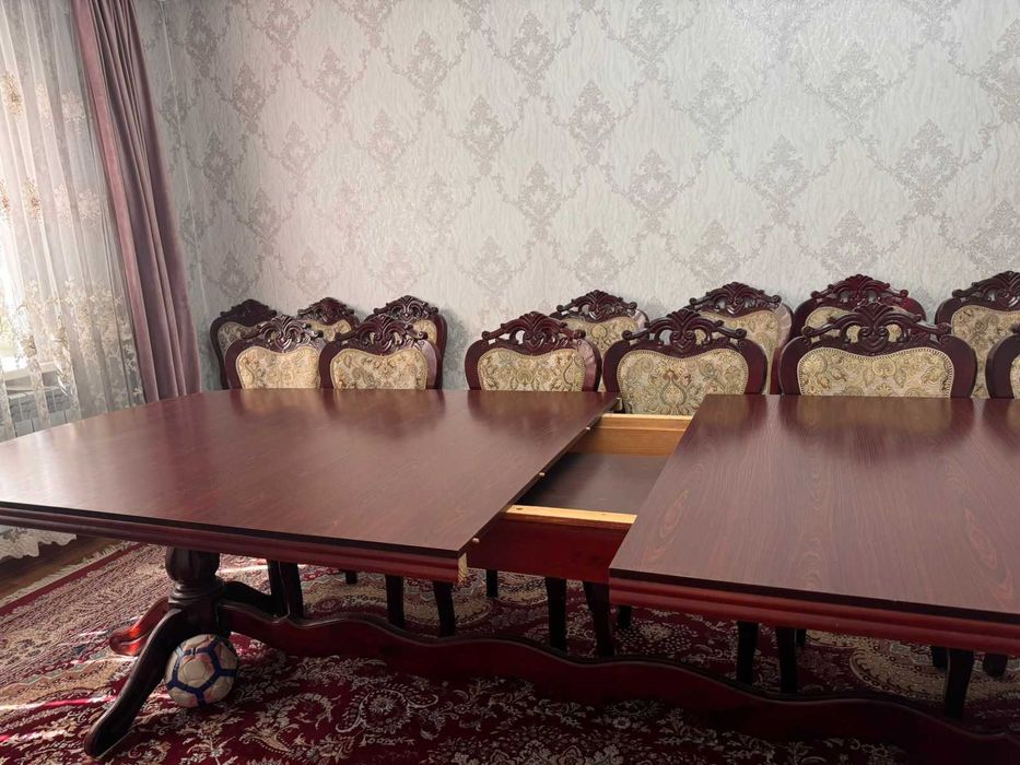 Продам стол со стульями