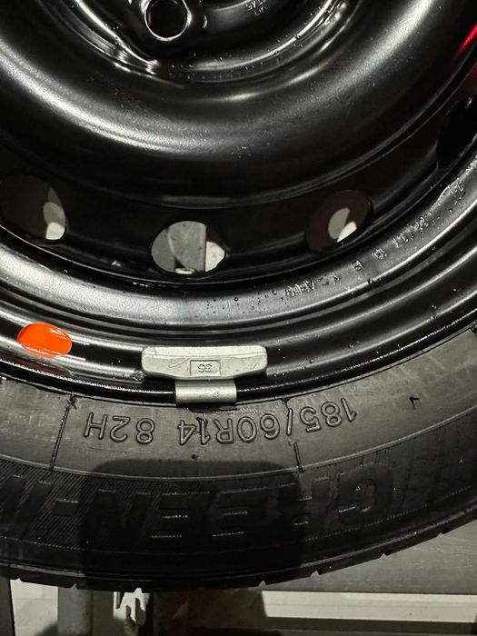 Продам шину с диском