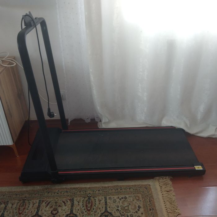 Продается беговая дорожка.