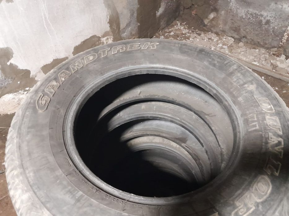 Продам резину летнию