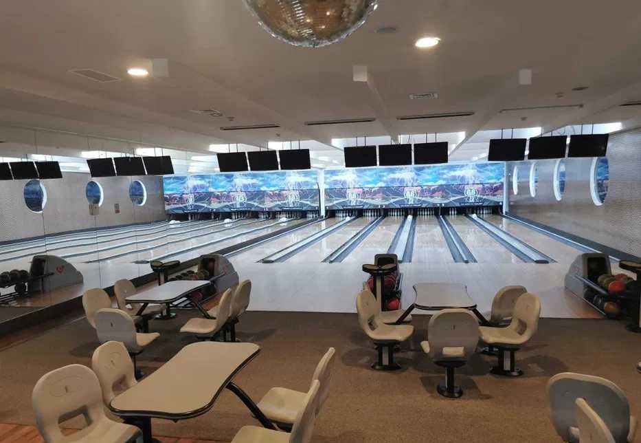 6 piste bowling - echipament complet - QUBICA AMF in perfecta stare
