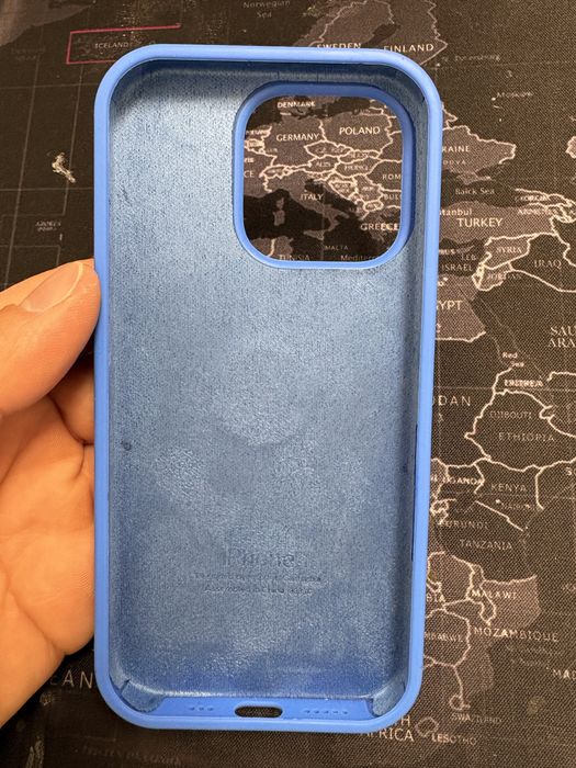 Husa iPhone 16 Pro Blue cu microfibra