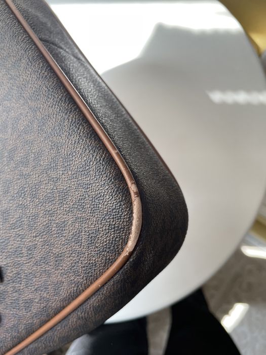 Продам сумку MICHAEL Kors original