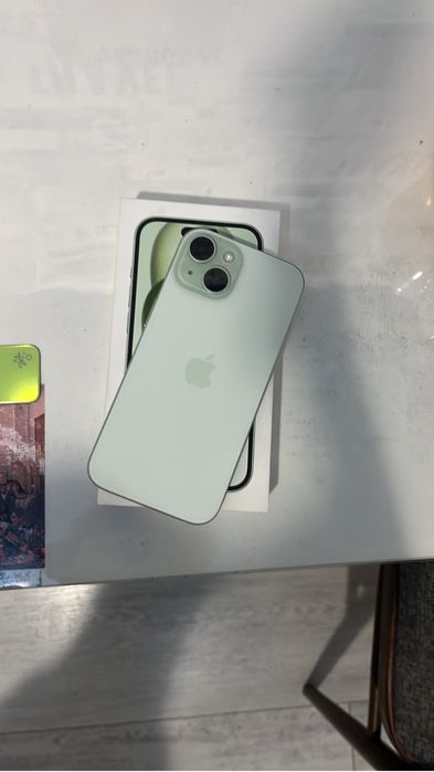 IPhone 15  на 128гб зеленый