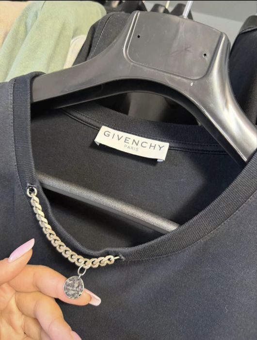 Set Givenchy Paris negru – tricou + pantaloni scurți, mărimea M