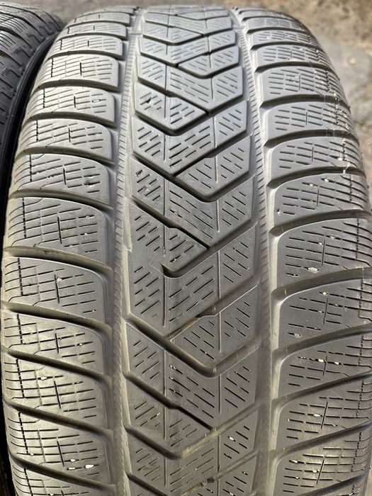 SET 4 Anvelope Iarna 255/60 R18 112H PIRELLI Scorpion Winter