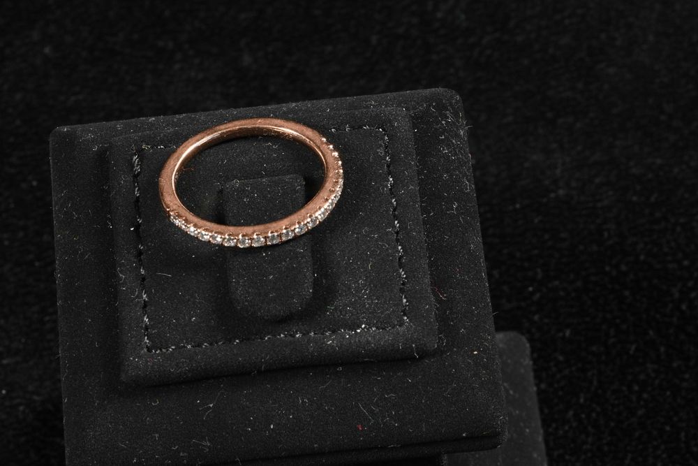 Златен Пръстен Халка 375 (9К) с 21 диаманта , Размер 53