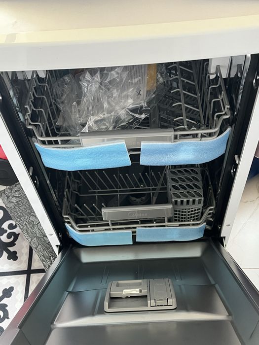 Посудамойка новая продается